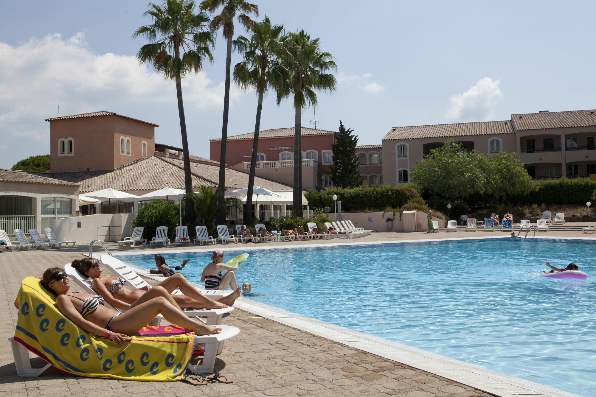 Residence Pierre & Vacances Valescure Saint-Raphaël Esterno foto